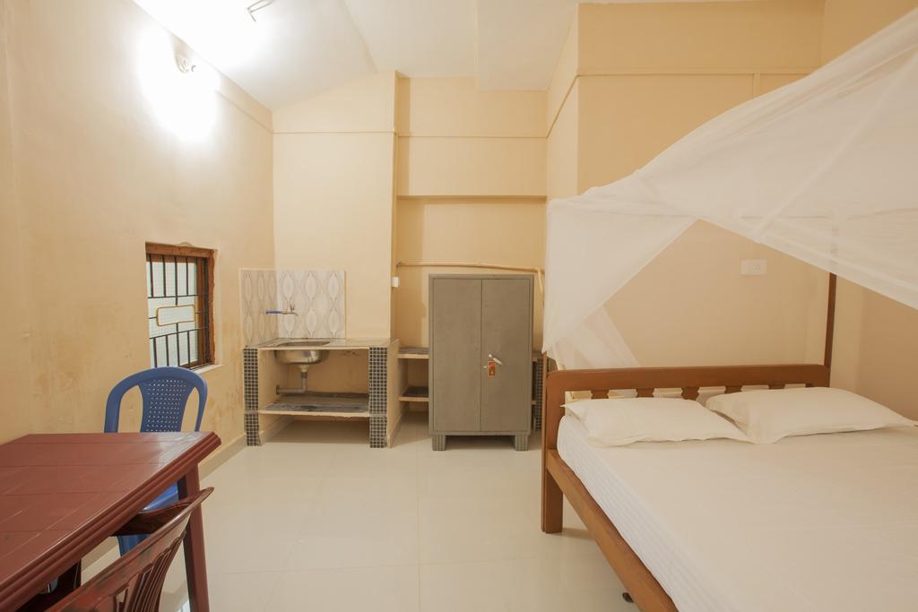 Fatima'S Guesthouse أغوندا الغرفة الصورة